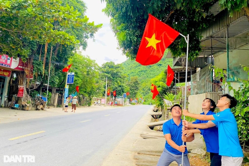 Đồng bào biên giới Nghệ An đón Tết Độc lập