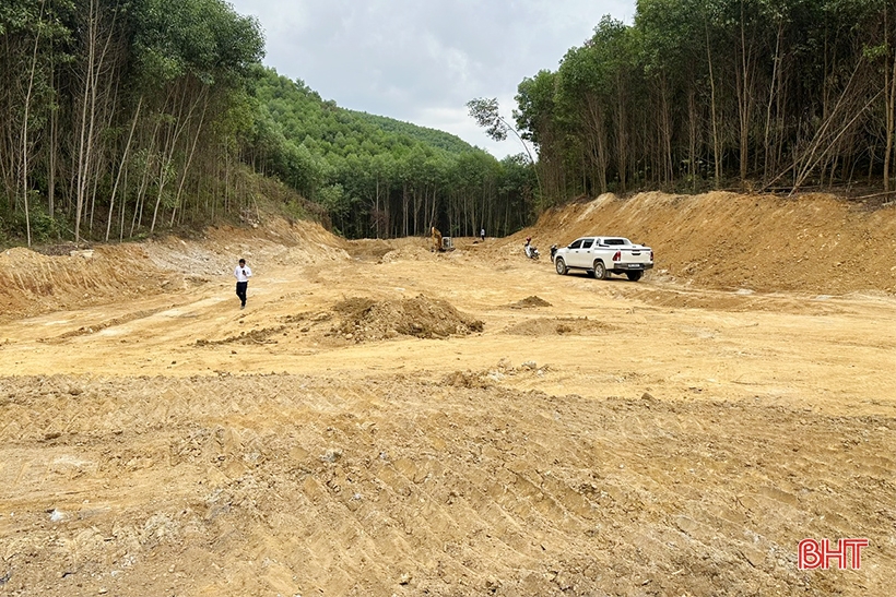 Accélération de l'avancement des projets dans le district montagneux de Vu Quang