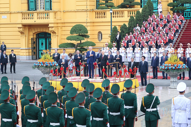 Toàn văn Tuyên bố chung về nâng cấp quan hệ Việt Nam - Hoa Kỳ lên Đối tác Chiến lược Toàn diện