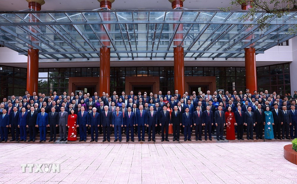 8月3日、ハノイで行われた第13期党中央委員会会議。 （写真：ドゥオン・ザン/VNA）