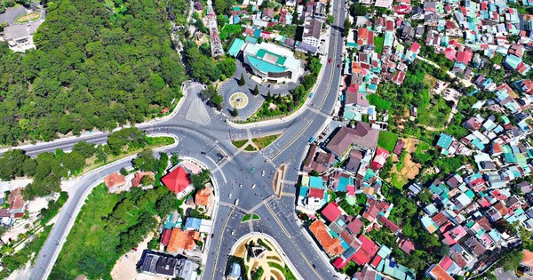 Reclaiming 'golden land' in Da Lat related to SCB Bank