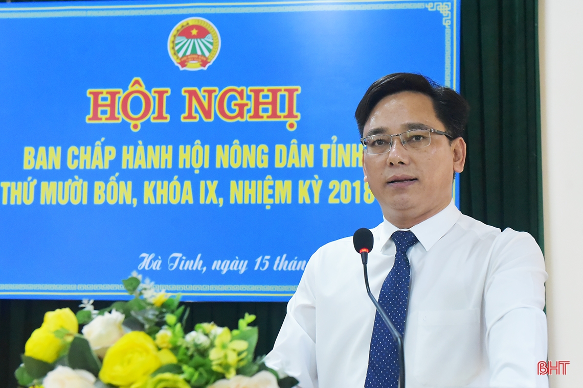 Mr. Ngo Van Huynh was elected Chairman of Ha Tinh Farmers' Association.