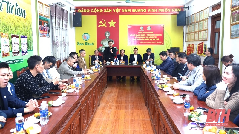 Visit and connect production and business at Sao Khue Trading Joint Stock Company