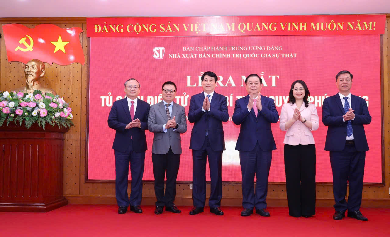 Discurso del General Luong Cuong en la ceremonia de lanzamiento de la biblioteca electrónica sobre el Secretario General Nguyen Phu Trong