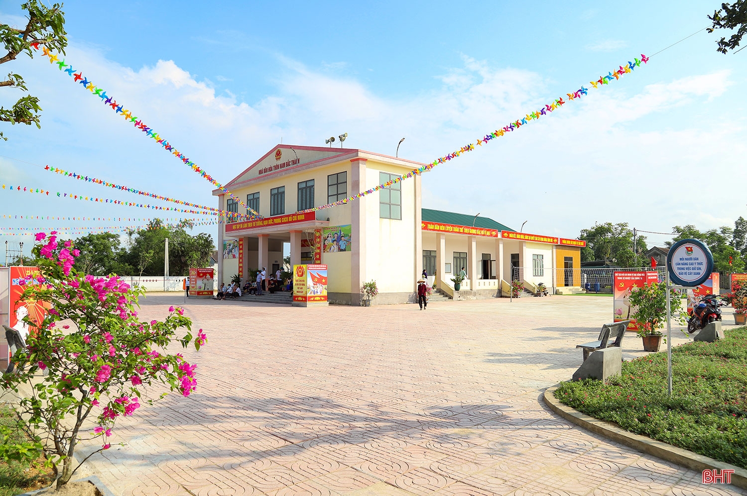 Building new rural areas in Ha Tinh: Going into depth, effectively and sustainably (Part 3): Persisting in the goal of a modern, peaceful, and uniquely-identified countryside