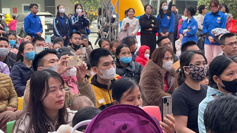 国立小児病院で何千人もの小児患者と過ごす暖かい旧正月休み（写真3）