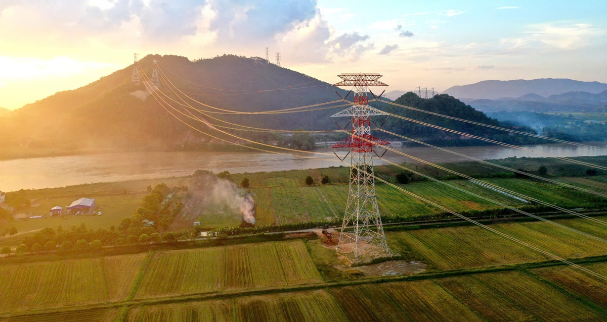 EVN s'efforce de terminer une série de projets énergétiques avant la date prévue