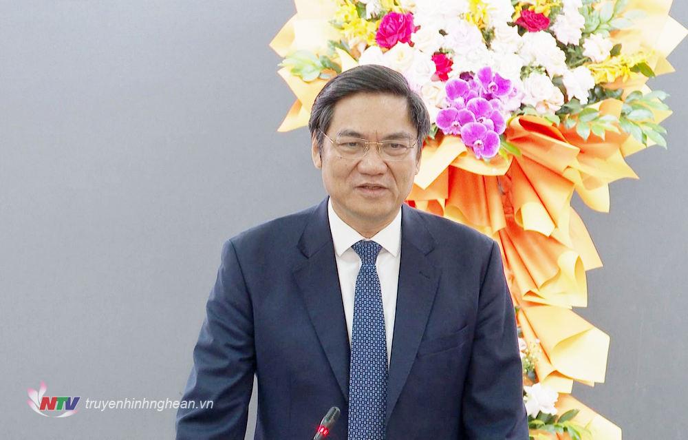 Kamrat Hoang Nghia Hieu - ständig biträdande sekreterare för provinsiella partikommittén - höll ett gratulationstal.