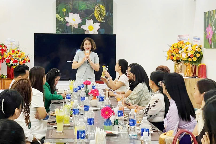 สมาคมผู้ประกอบการสตรีจังหวัดกวางนามมุ่งเน้นการสนับสนุนและแบ่งปันประสบการณ์ทางธุรกิจ (1)