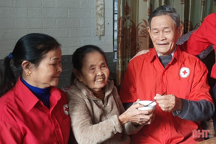 Herzliche „Gemeinschaften der Liebe“ in Ha Tinh