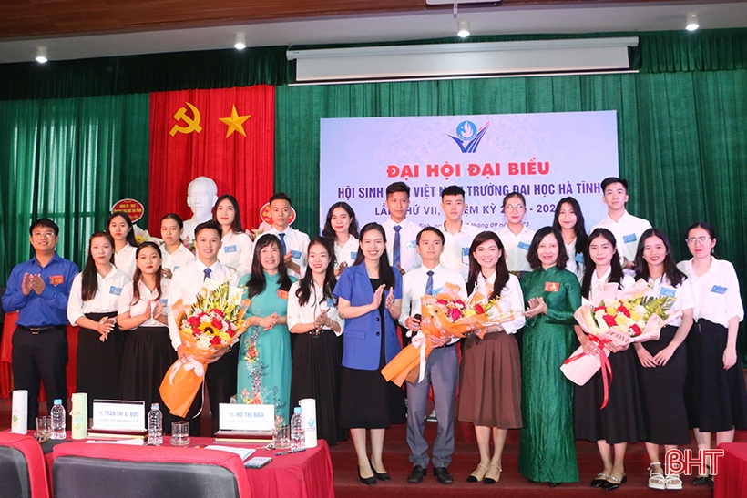 Construire un environnement de développement complet pour les étudiants de l'Université de Ha Tinh