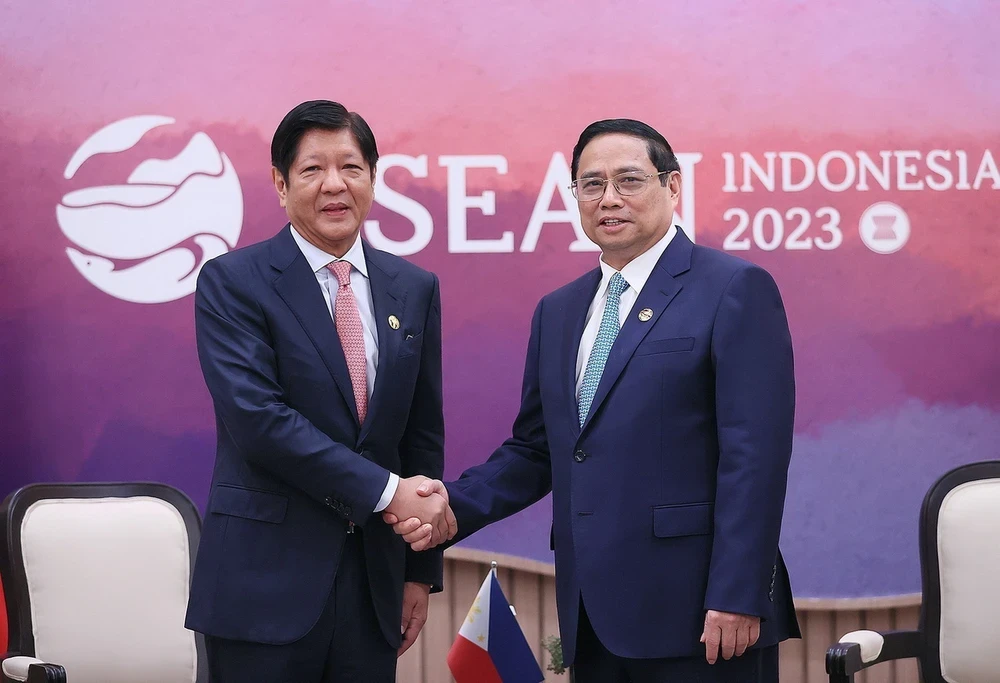 ファム・ミン・チン首相がフィリピンのフェルディナンド・ロムアルデス・マルコス・ジュニア大統領と会談（写真：ドゥオン・ザン/VNA）