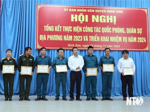 Ninh Son: Deploying local defense and military tasks in 2024