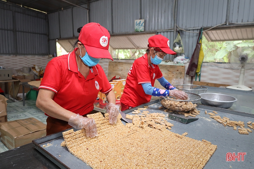 ស្ករគ្រាប់សណ្តែកដីសម្បូរបែប 