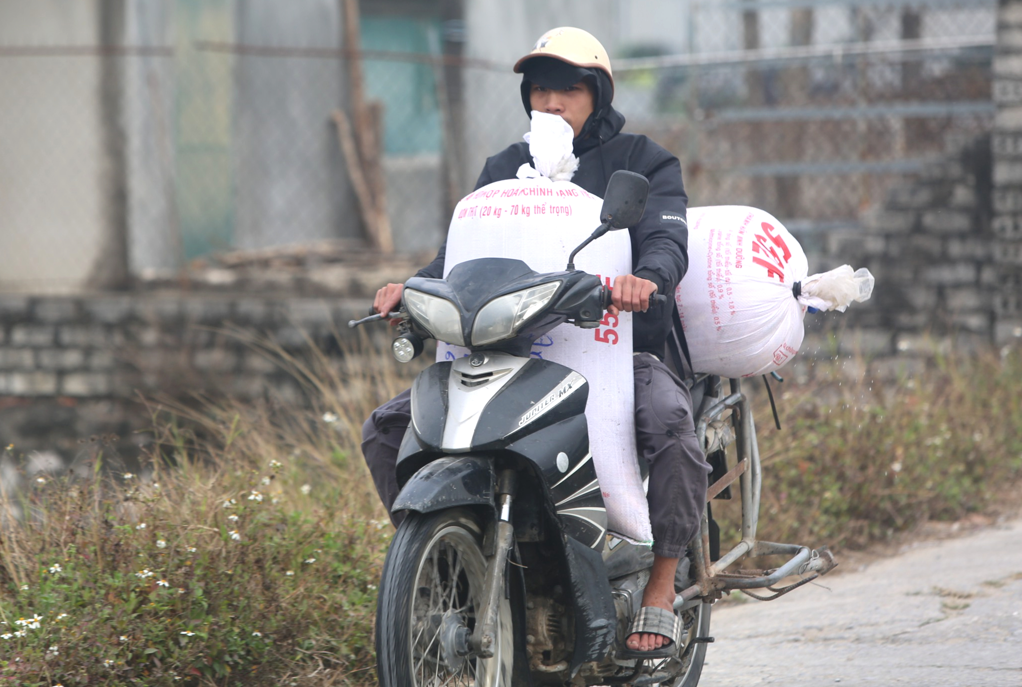 Làng sản xuất 