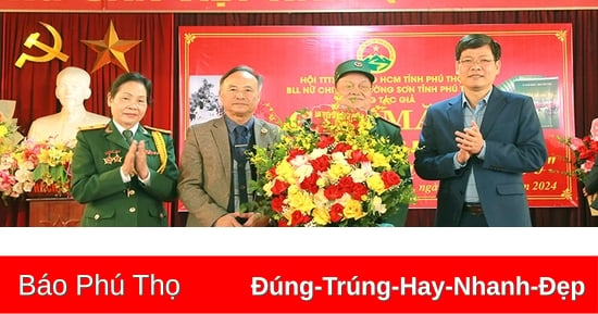 Launching the book "Female soldiers of Truong Son, the Fatherland"