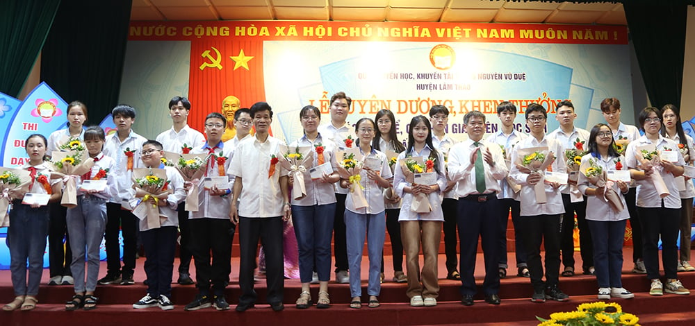 Về miền đất học