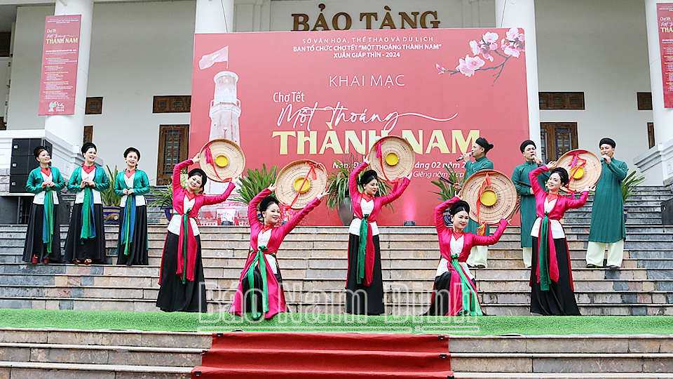 Cheo-Gesang – Traditionelle Kunstform der nördlichen Deltaregion in der Heimat von Nam Dinh.