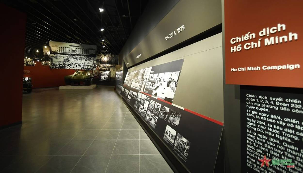 Precious documentary images of the Vietnam Military History Museum