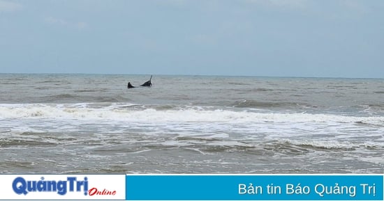 Sauvetage rapide de 3 pêcheurs coulés par les vagues