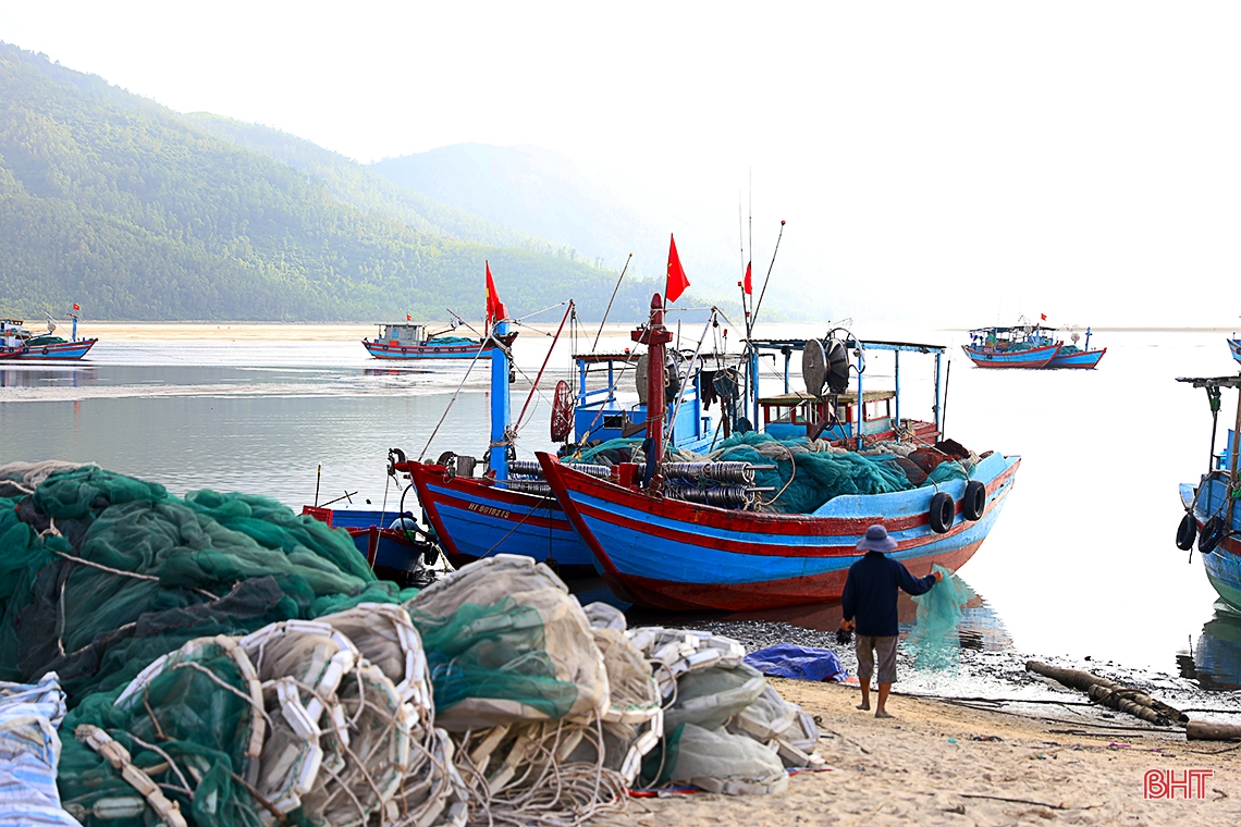 Nước mắm truyền thống làng biển phía Nam Hà Tĩnh “đắt khách” dịp tết