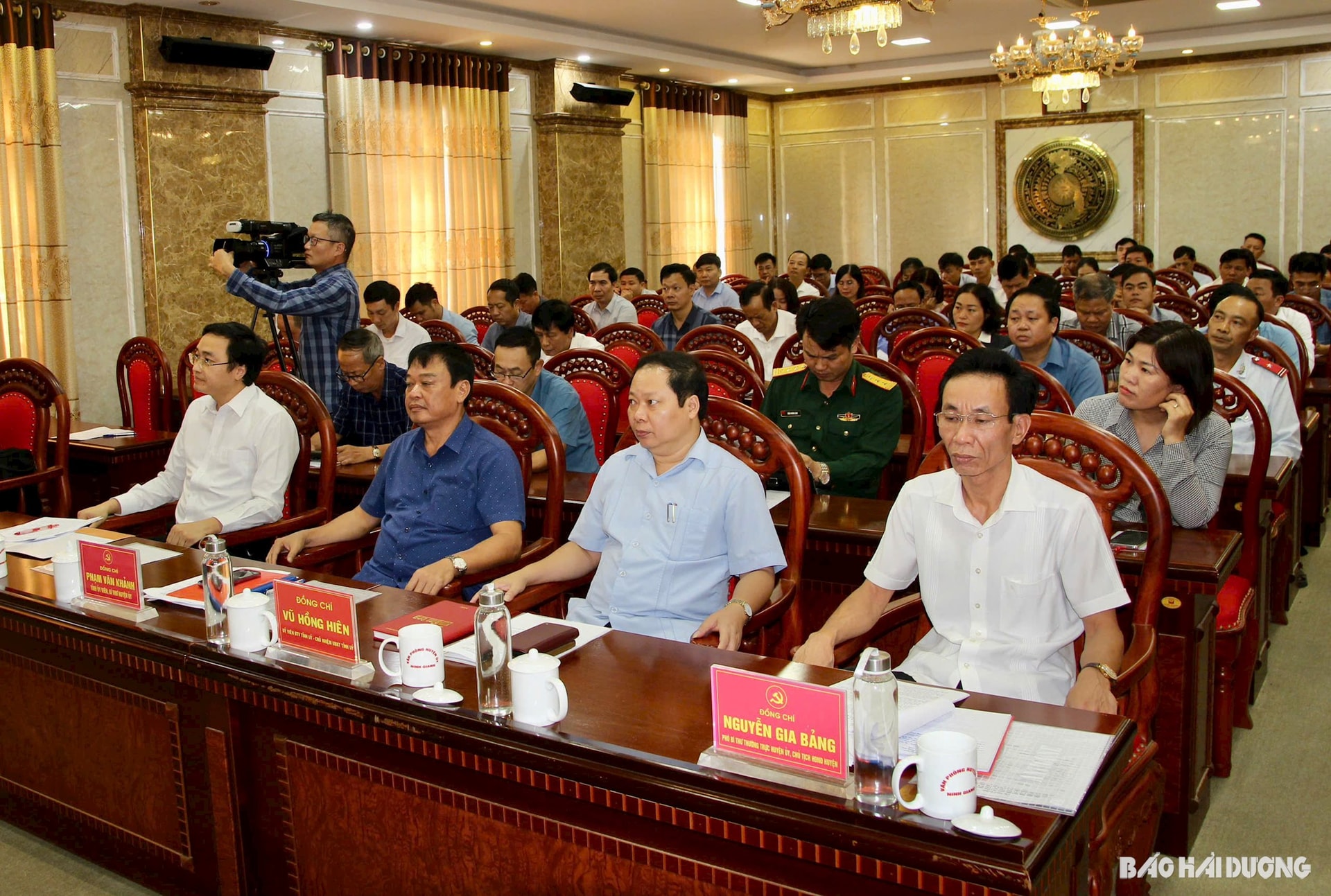 Comité populaire du district de Ninh Giang.jpg