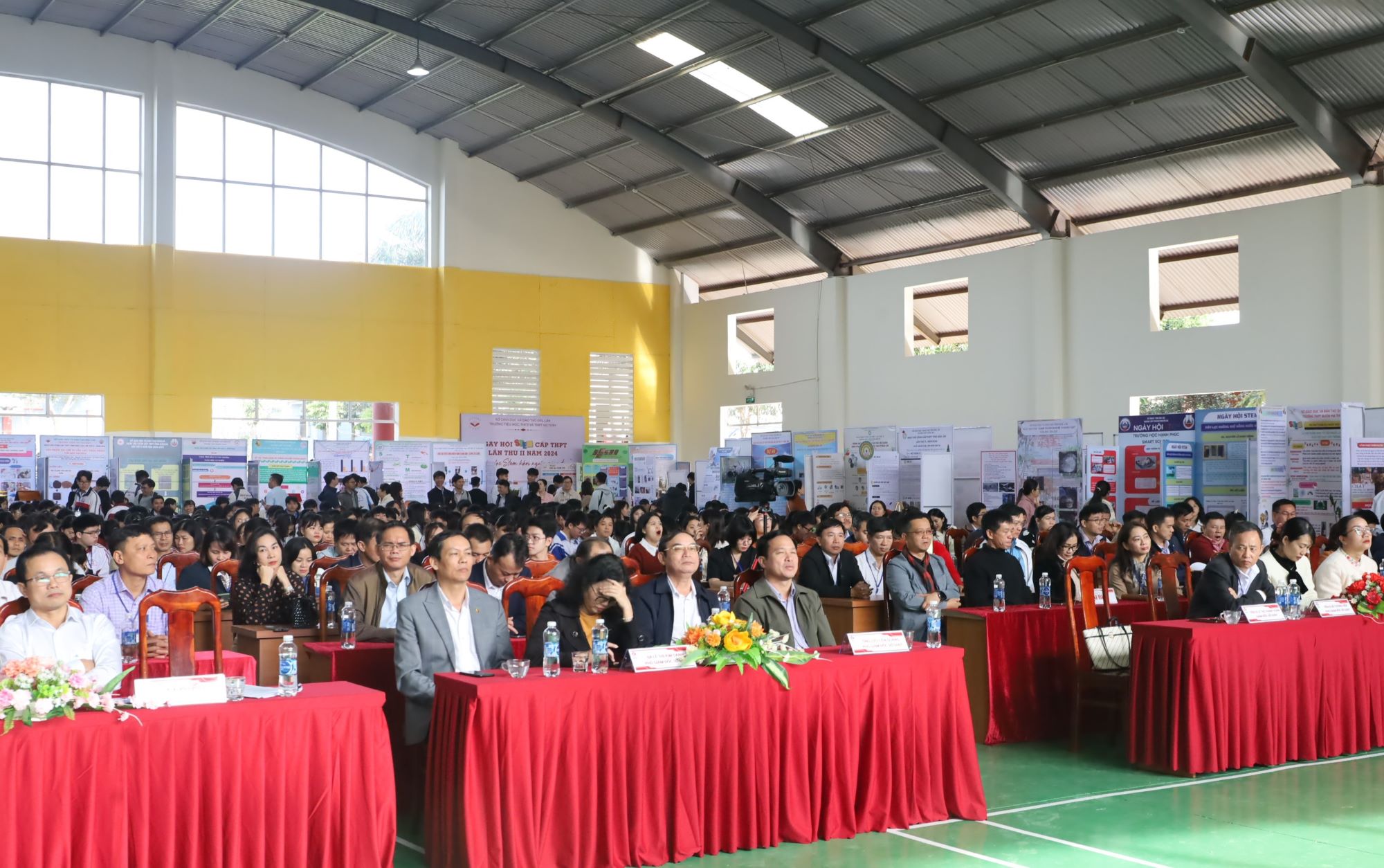 Ouverture du 2e festival STEM des lycées de la province de Dak Lak - 2024