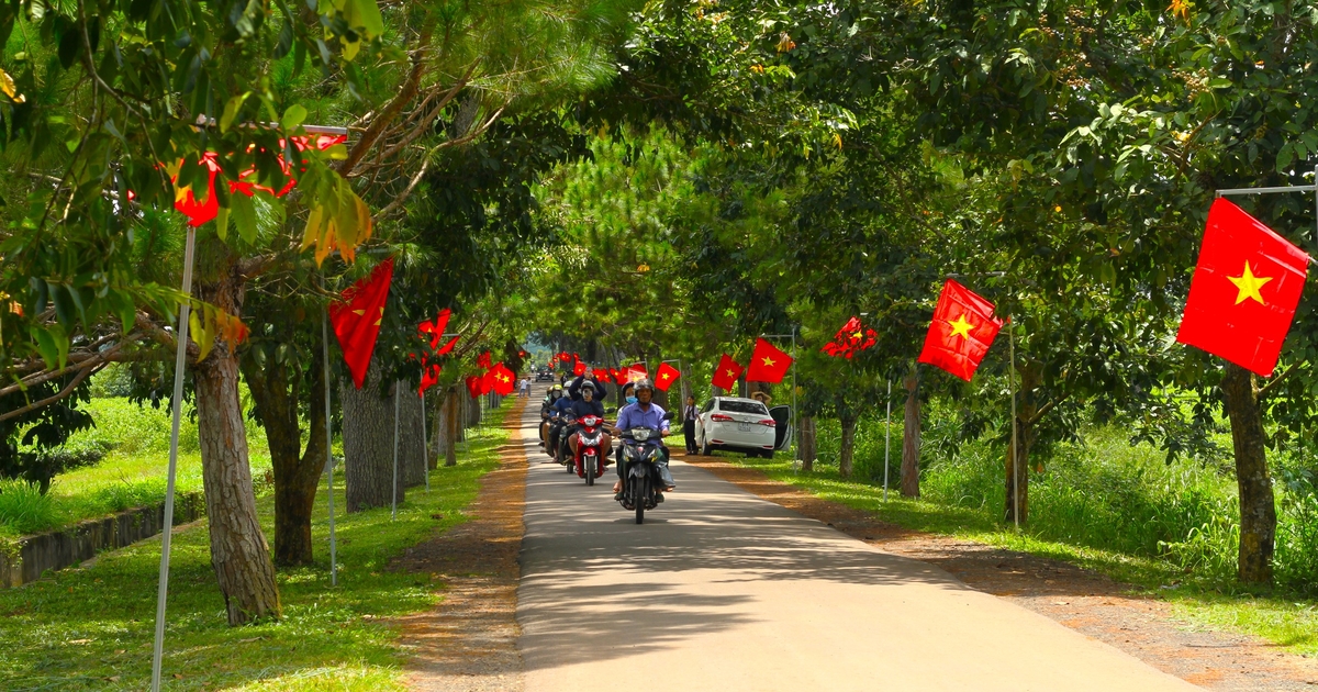 Gia Lai está llena de actividad el primer día de las vacaciones del Día Nacional el 2 de septiembre