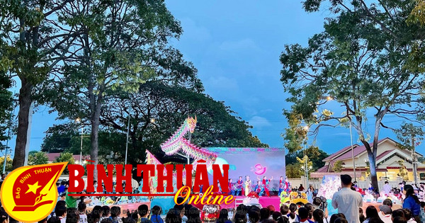 Miles de niños de la ciudad de La Gi “disfrutan del festival de la luna llena”