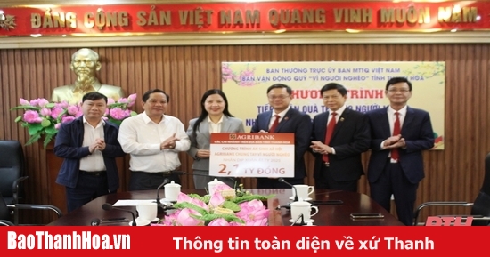 Các chi nhánh Ngân hàng Agribank trên địa bàn tỉnh Thanh Hóa trao 4.200 suất quà tết cho người nghèo