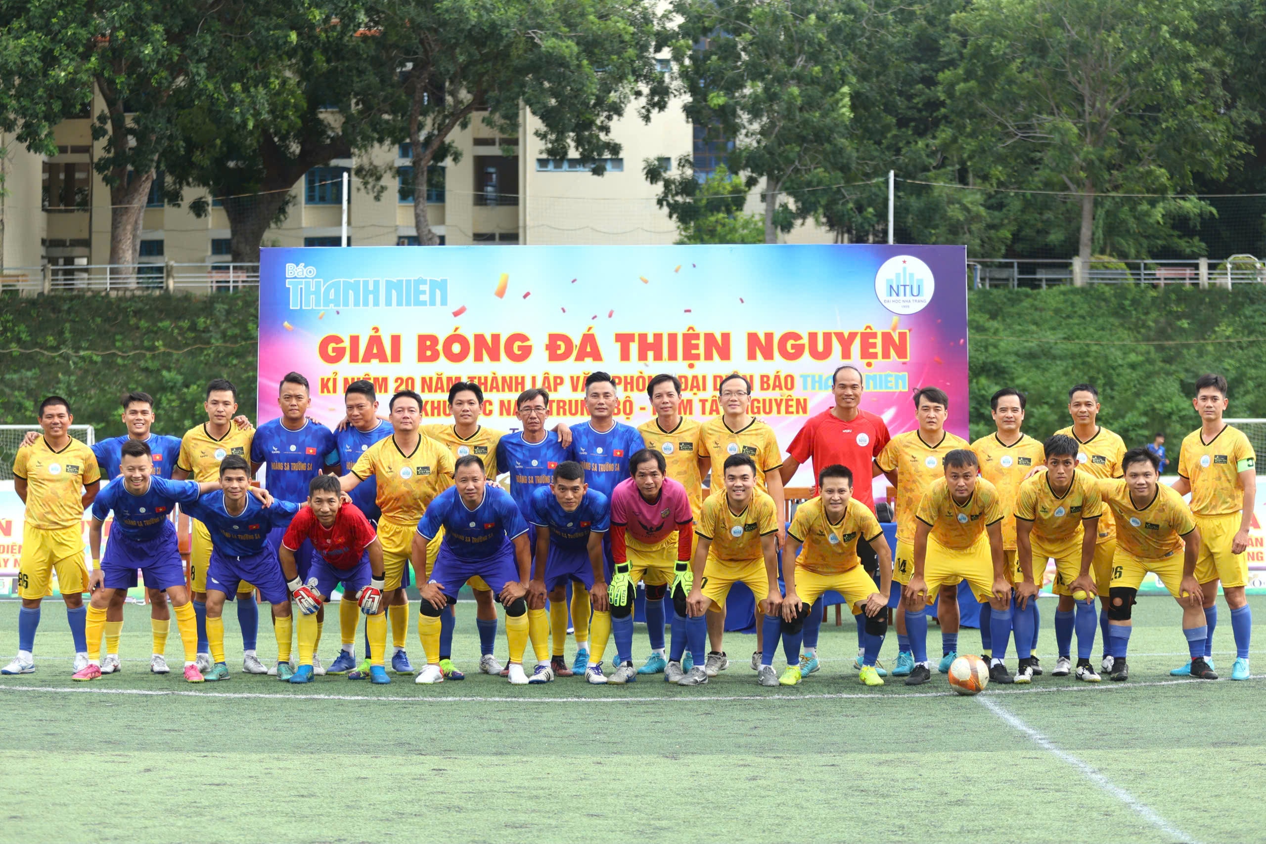 CLB Hoàng Sa - Trường Sa vô địch giải bóng đá thiện nguyện Báo Thanh Niên- Ảnh 1.