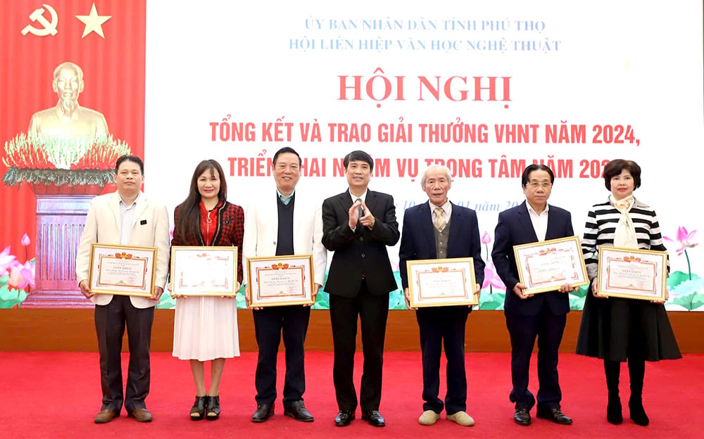 Hội nghị tổng kết và trao giải thưởng Văn học Nghệ thuật năm 2024