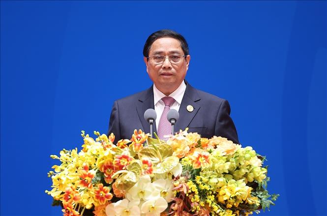 Prime Minister proposes three main contents of new generation economic corridor at GMS 8 Conference