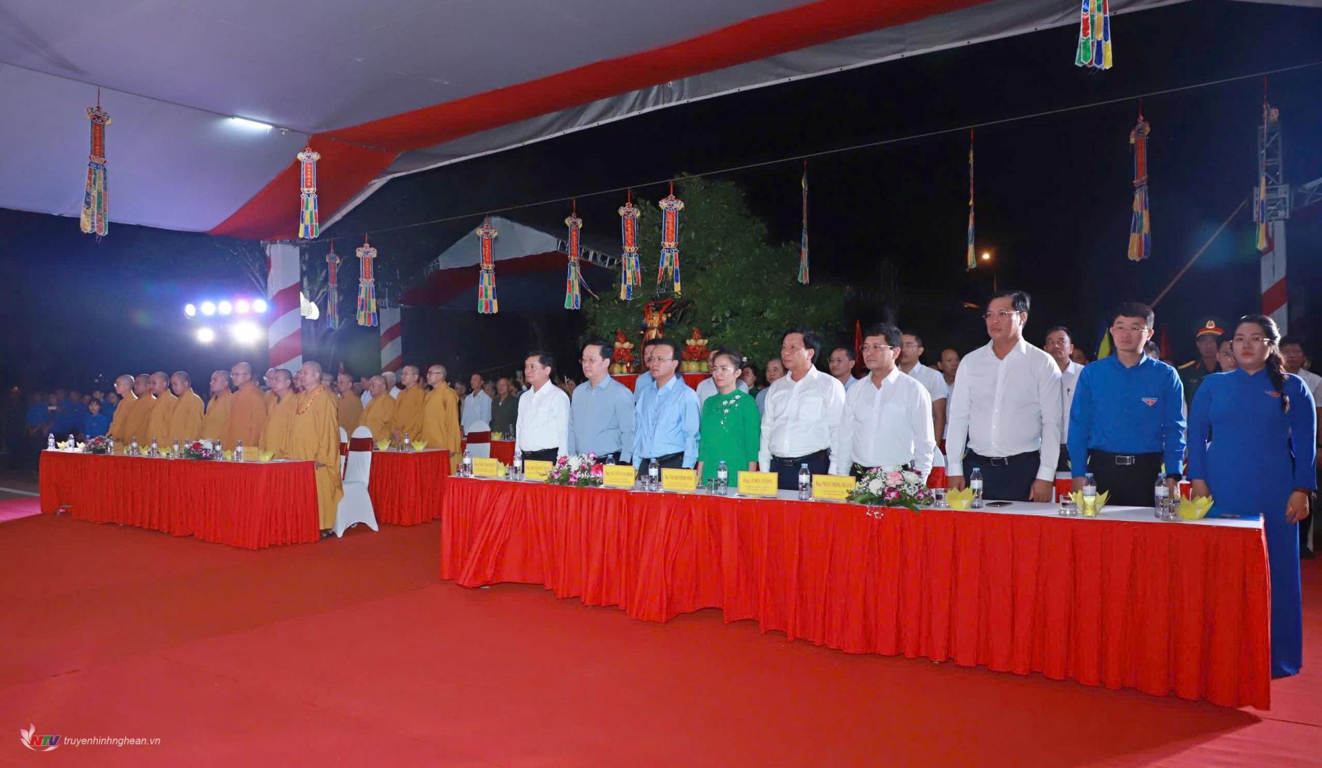 Memorial ceremony for heroes and martyrs who died at Truong Bon