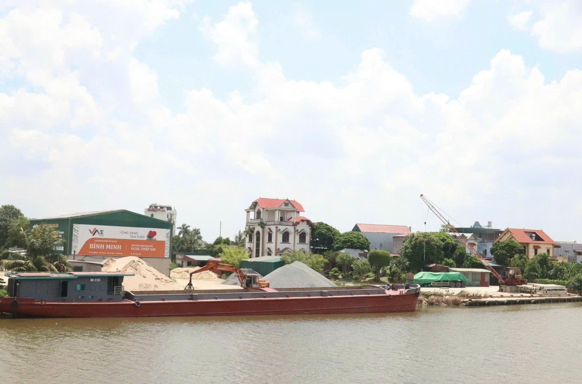 31 bến bãi trên hệ thống Bắc Hưng Hải nằm ngoài quy hoạch