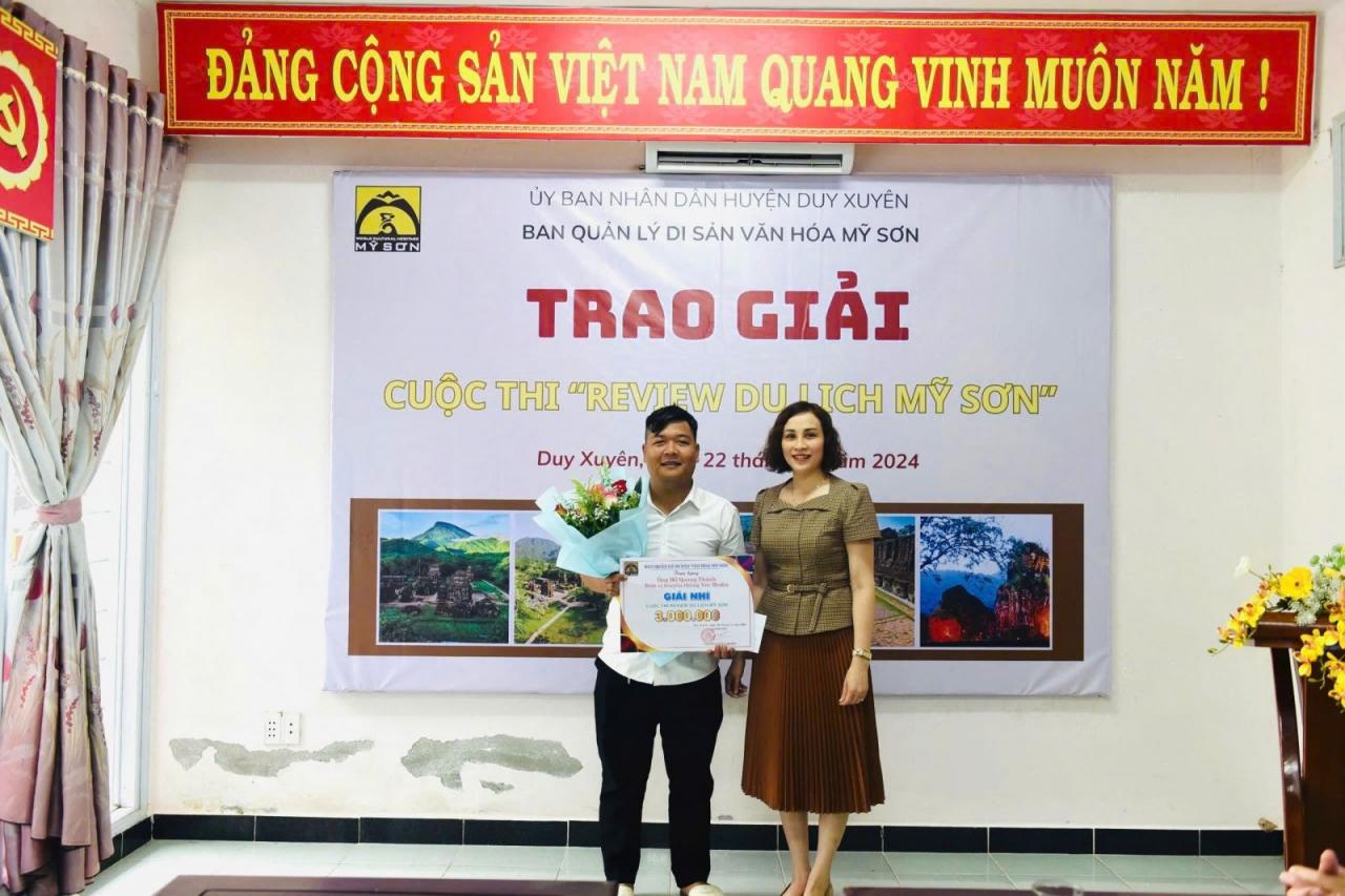 TRAO GIẢI NHÌ CHO TÁC GIẢ HỒ QUANG THÀNH