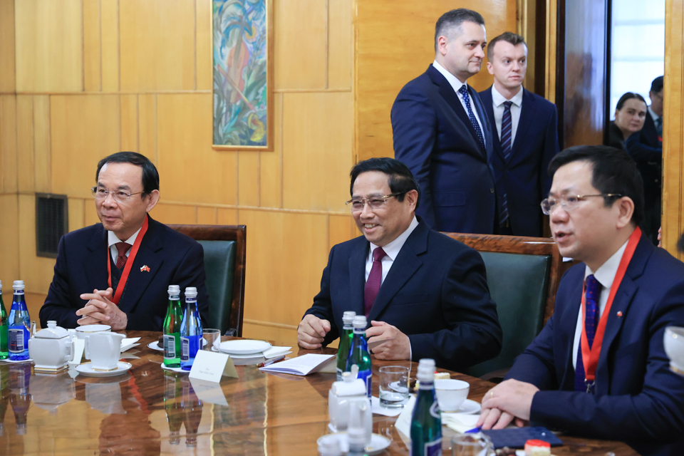 Le Premier ministre Pham Minh Chinh a affirmé que le Vietnam attache toujours de l'importance et souhaite renforcer davantage l'amitié traditionnelle avec la Pologne, principal partenaire du Vietnam dans la région de l'Europe centrale et orientale - Photo : VGP