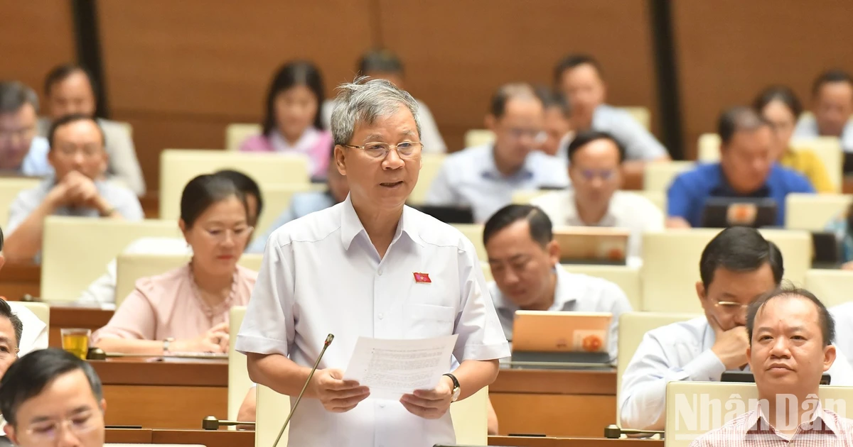 국회 의원들, 하노이 노후 아파트 건물 긴급 리노베이션 제안