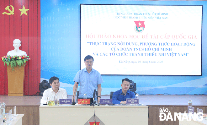 Alternate member of the Party Central Committee, First Secretary of the Central Youth Union Bui Quang Huy (middle), Director of the Vietnam Youth Academy Nguyen Hai Dang (left), and Secretary of the City Youth Union Nguyen Manh Dung co-chaired the workshop. Photo: X.D