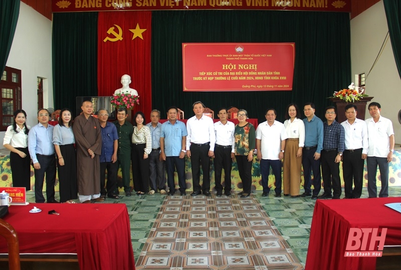 Provincial People's Council delegates meet voters in Thanh Hoa city