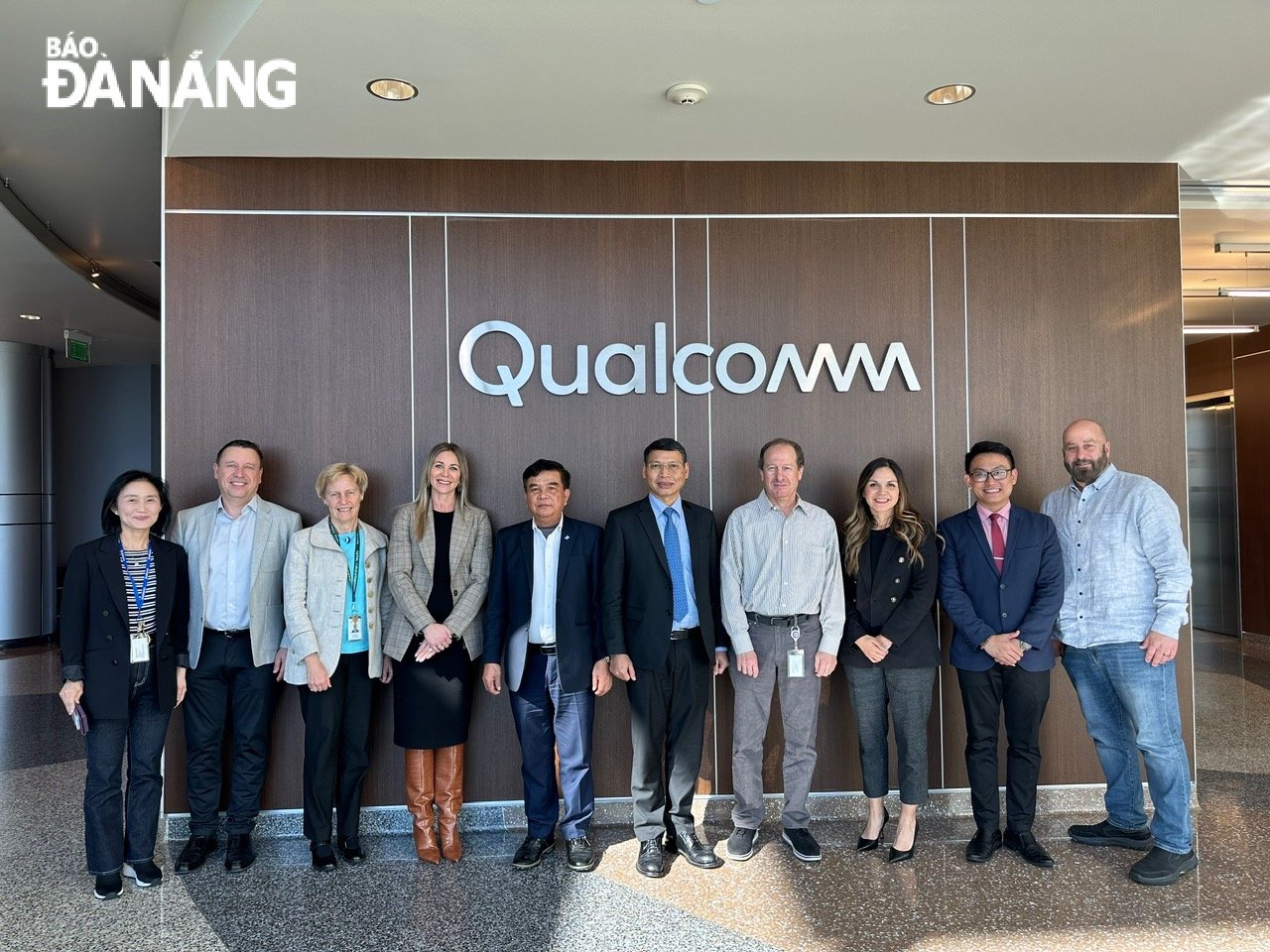 Le groupe Qualcomm promeut l'ouverture d'un bureau de recherche et développement (R&D) à Da Nang