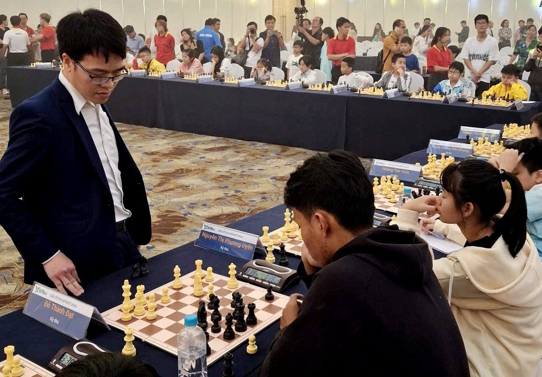 ស្តេចថ្មី-១.jpg