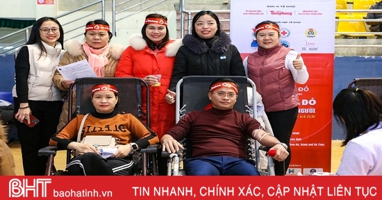 “Chủ nhật đỏ” - ấm nóng những giọt máu cứu người