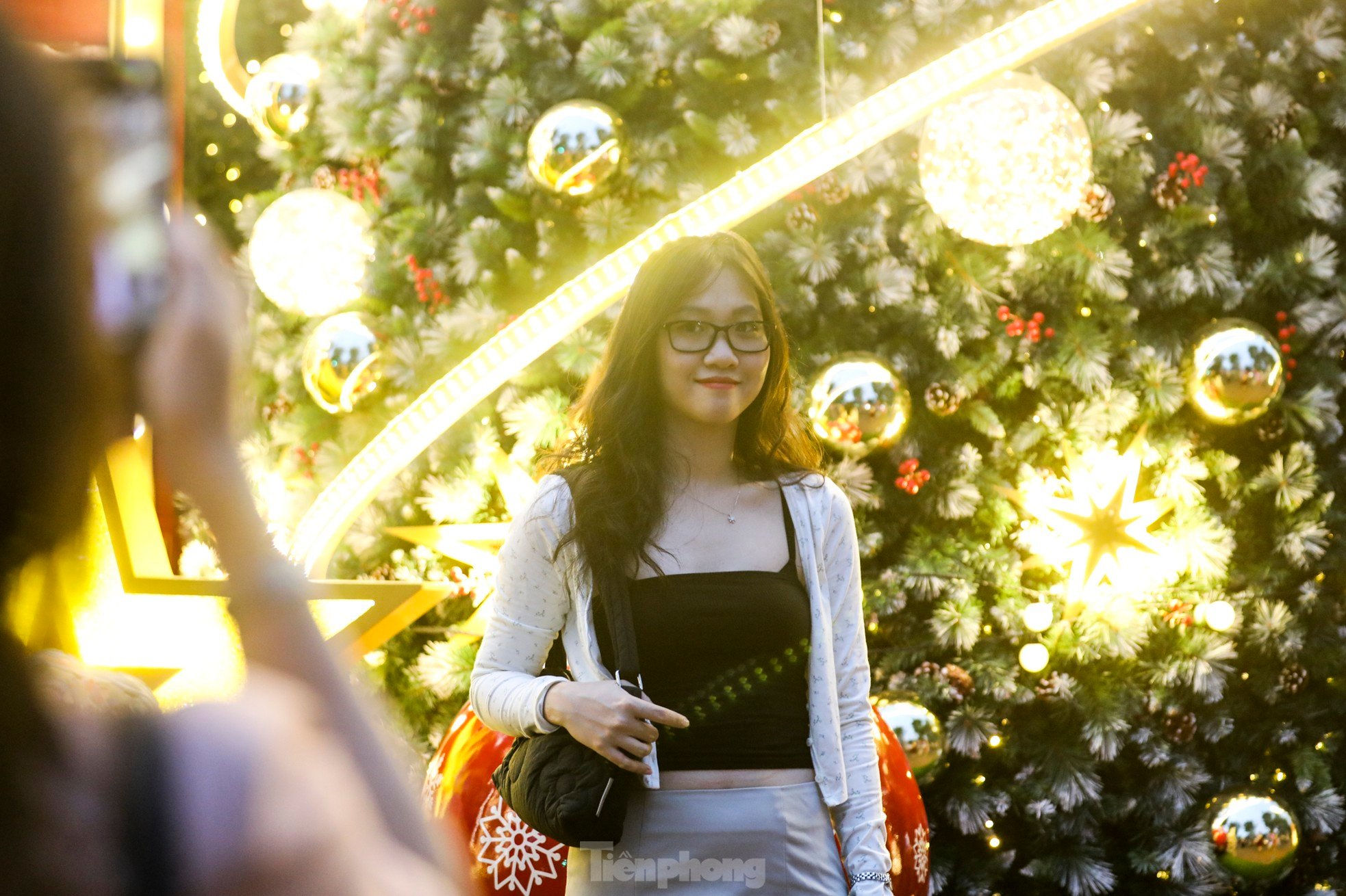 Christmas atmosphere comes early, young people in Ho Chi Minh City are fascinated with checking in photo 7