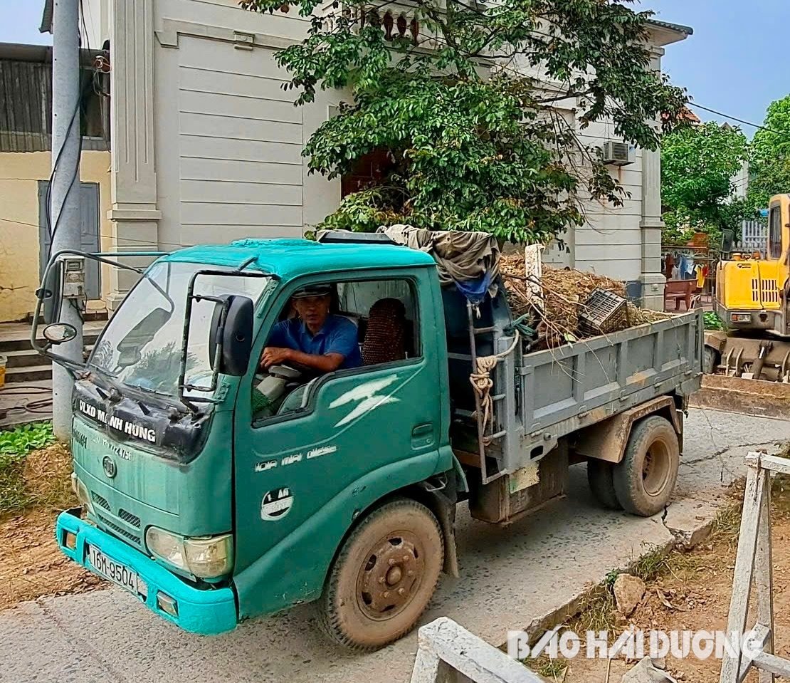 Hai Duong City bans vehicles carrying materials and waste from operating on urban roads for 2 days