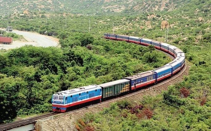 Die Investitionsrate für die Eisenbahnlinie Lao Cai-Hanoi-Hai Phong beträgt über 15,4 Millionen USD/km