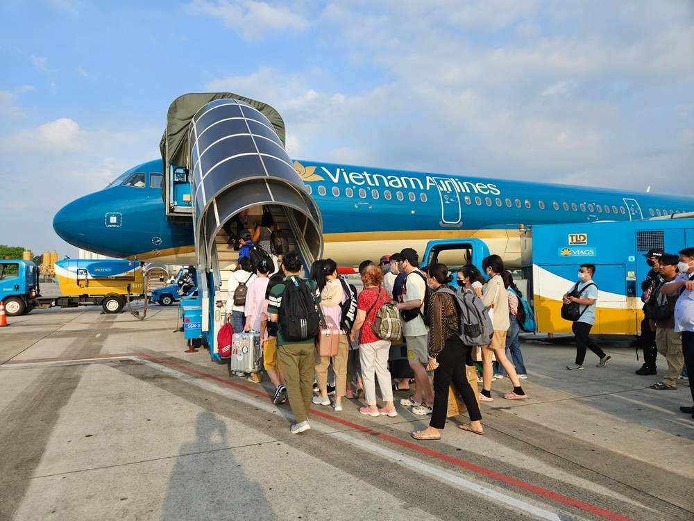 Vietnam Airlines Group открывает продажу 1,5 млн билетов на Лунный Новый год 2025 года