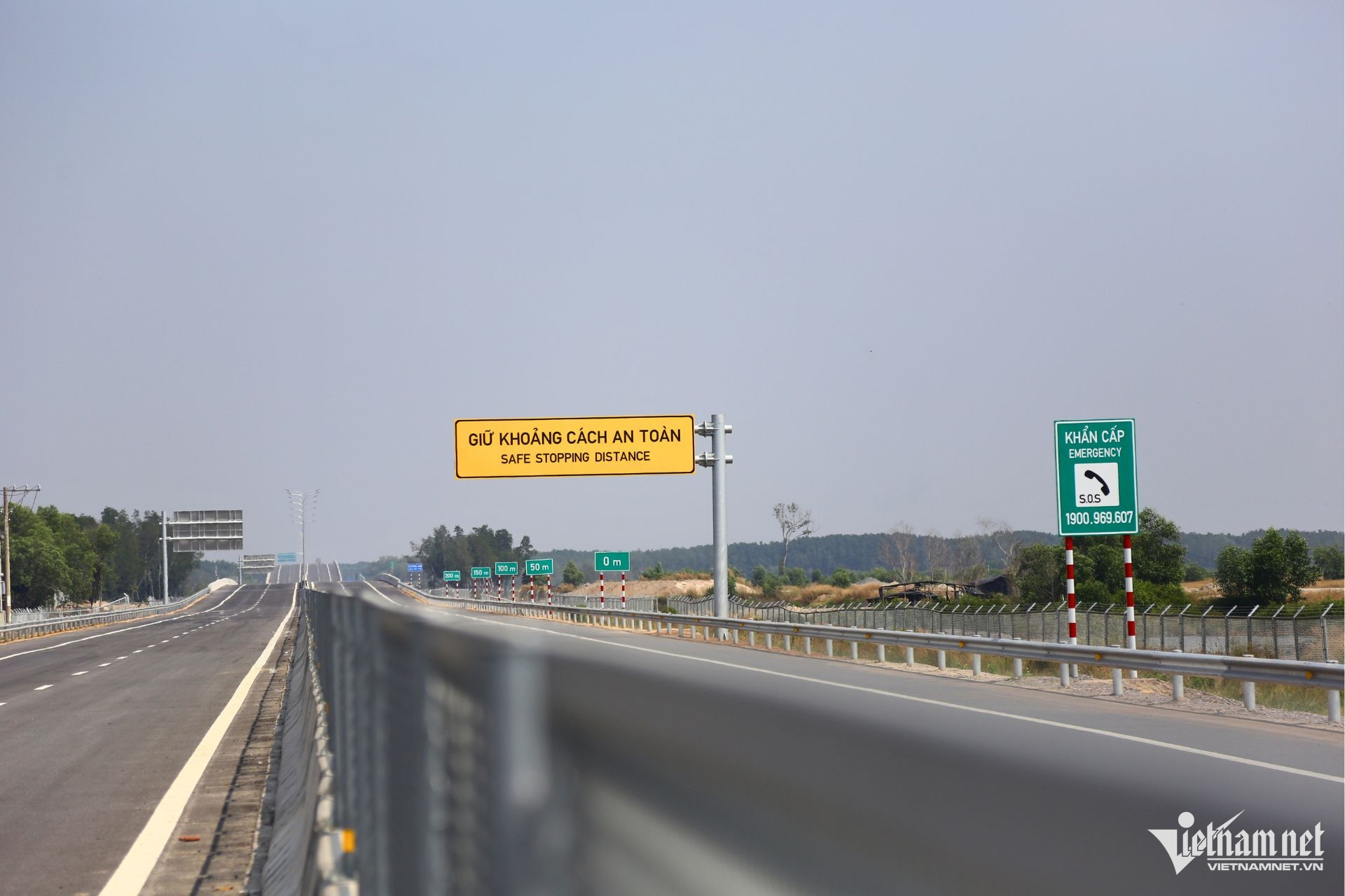 Autopista W-Ben Luc Long Thanh4.jpg