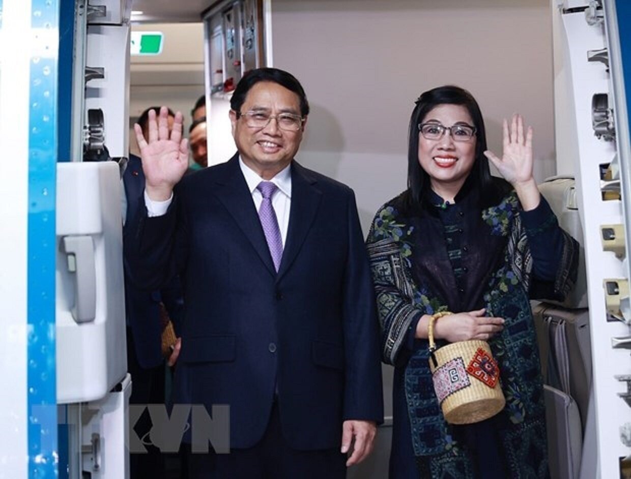 Premierminister Pham Minh Chinh und seine Frau. (Foto: VNA)