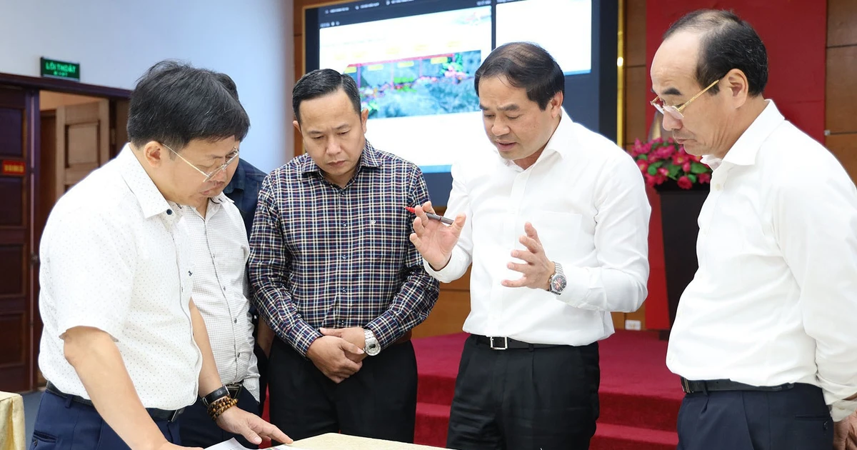 Convenir du plan d'itinéraire et de l'emplacement des gares de la nouvelle ligne ferroviaire Lao Cai - Hanoi - Hai Phong